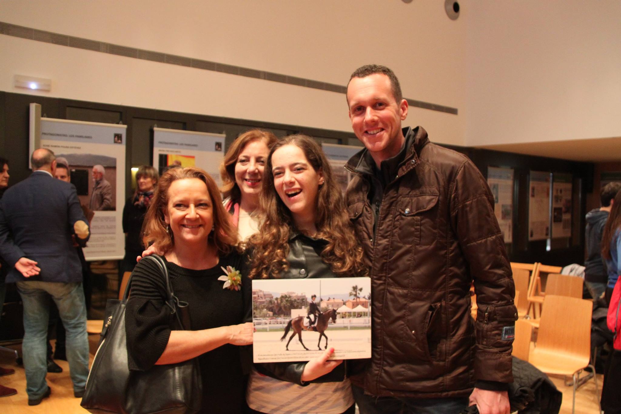 Natalia Quintana Pl&aacute;garo incluida en el Sal&oacute;n de la Fama del Deporte del Valle de Egues